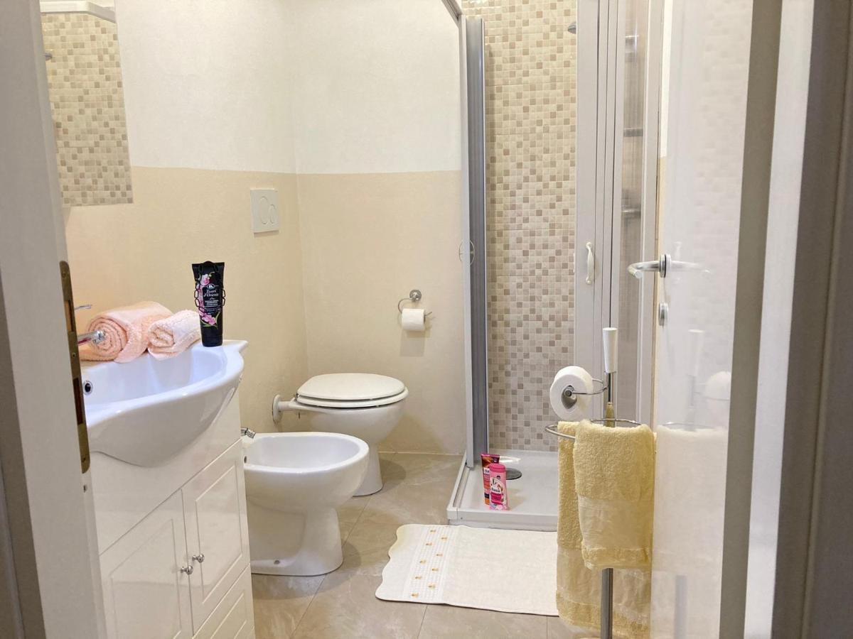 Appartamento A Peschiera Del Garda Con Piscina Extérieur photo